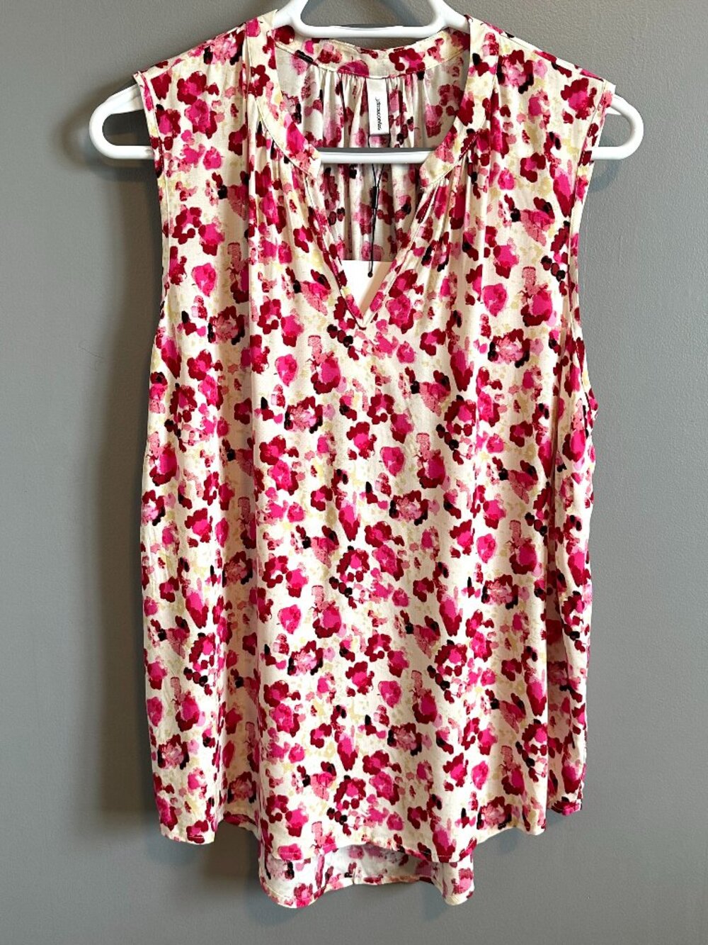 NWT Soyaconcept Pink Abstract Floral Split Neck Sleeveless Blouse Women's Medium